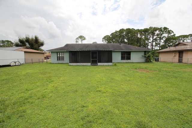 1361 Lamplighter Drive NW, Palm Bay, FL 32907