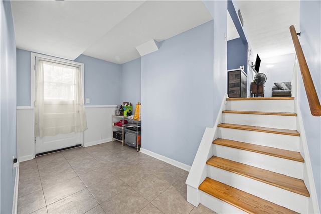 22 Pinebriar Drive, Greece, NY 14616