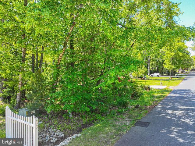 48 GRAND PORT RD, Ocean Pines, MD 21811