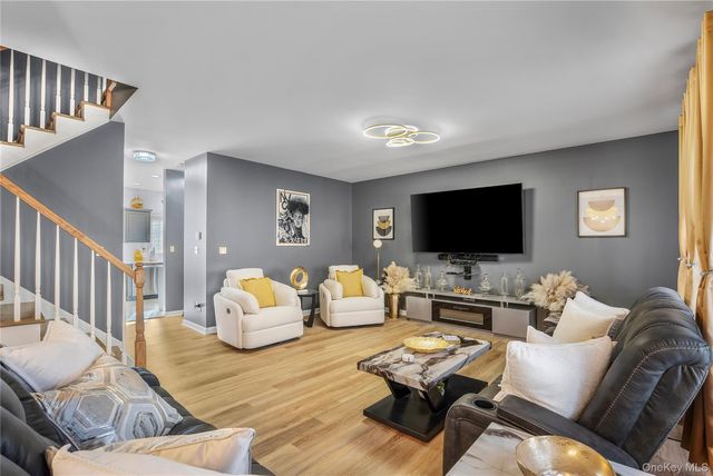 5 Seeley Bull Street, Monroe, NY 10950