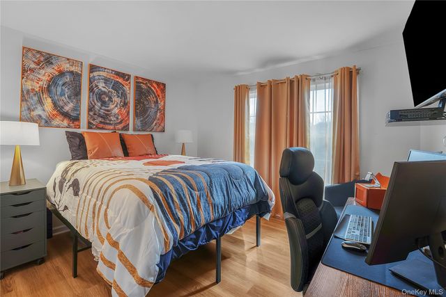 5 Seeley Bull Street, Monroe, NY 10950