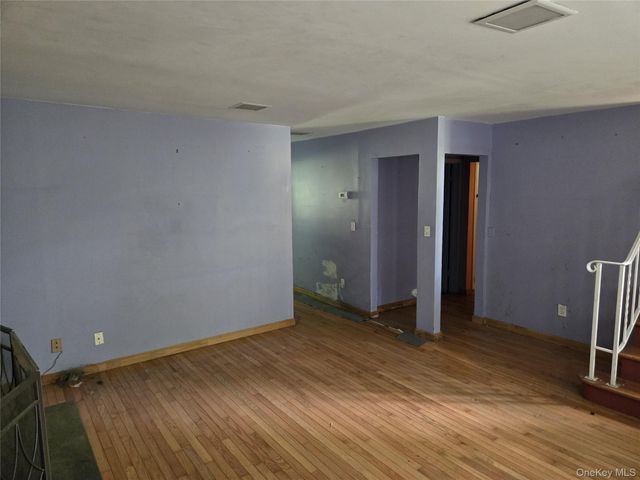 17 Franklin Drive, Mahopac, NY 10541