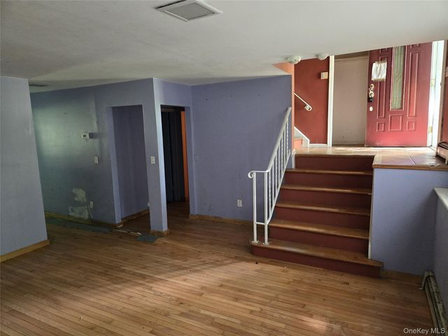 17 Franklin Drive, Mahopac, NY 10541