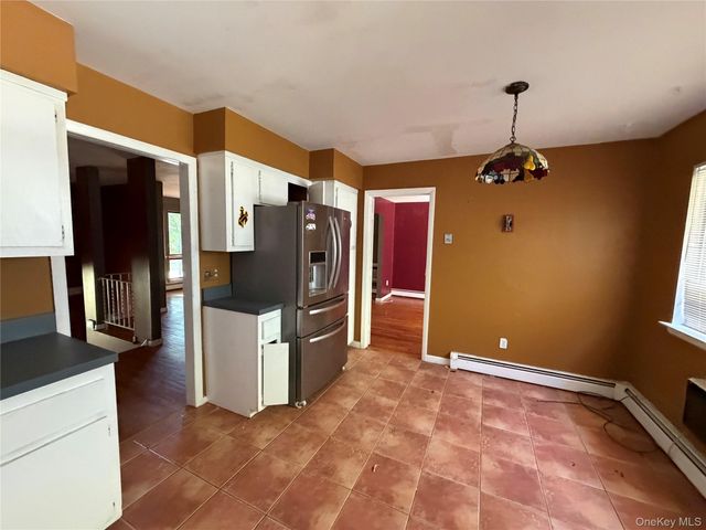 17 Franklin Drive, Mahopac, NY 10541