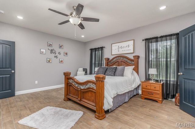 25243 Highway 32, Lebanon, MO 65536