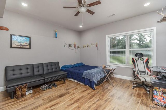 25243 Highway 32, Lebanon, MO 65536