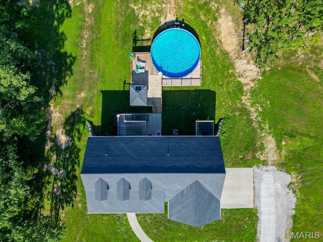 25243 Highway 32, Lebanon, MO 65536