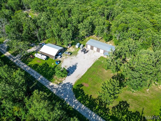 25243 Highway 32, Lebanon, MO 65536