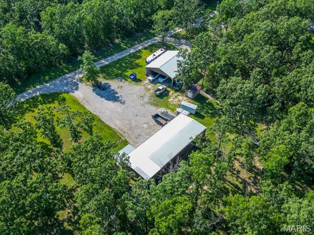 25243 Highway 32, Lebanon, MO 65536