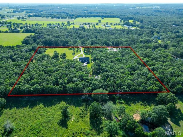 25243 Highway 32, Lebanon, MO 65536