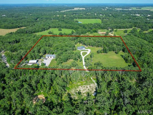 25243 Highway 32, Lebanon, MO 65536