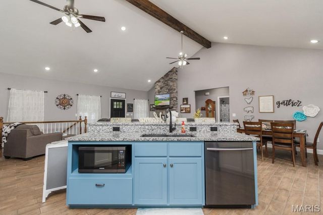 25243 Highway 32, Lebanon, MO 65536