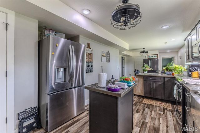 30170 Highway U, Crocker, MO 65452