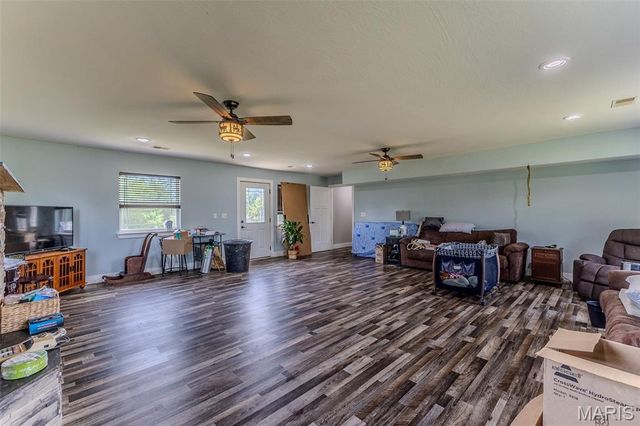 30170 Highway U, Crocker, MO 65452