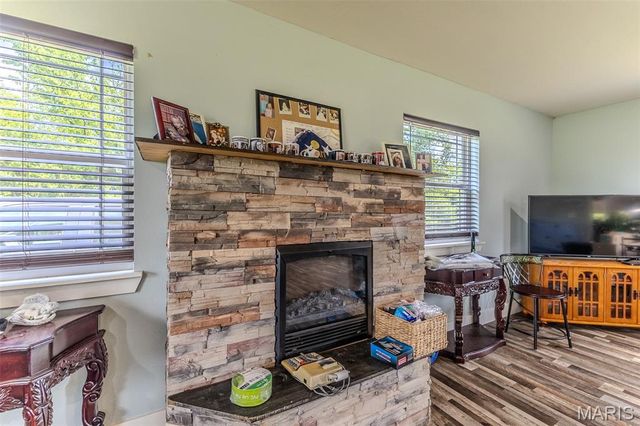 30170 Highway U, Crocker, MO 65452