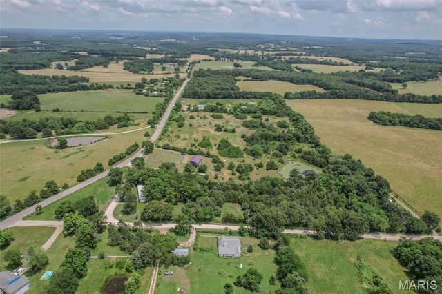 30170 Highway U, Crocker, MO 65452