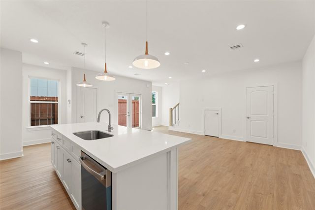 1477 Ferguson Way, Houston, TX 77088
