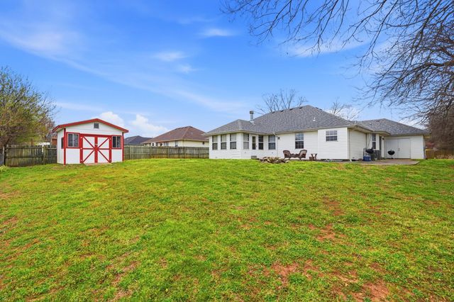 114 W Fall Creek Road, Willard, MO 65781