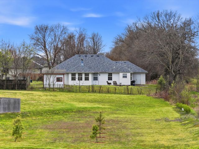 114 W Fall Creek Road, Willard, MO 65781