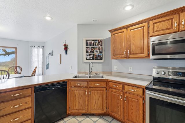 114 W Fall Creek Road, Willard, MO 65781