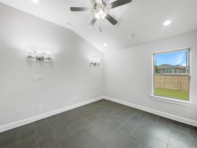 2295 Hat Bender LOOP, Round Rock, TX 78664