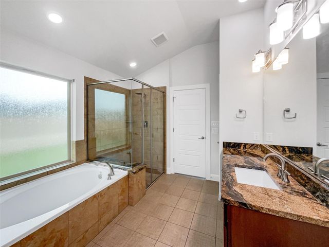 2295 Hat Bender LOOP, Round Rock, TX 78664