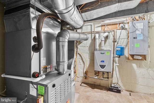 309 WATERFORD RD, Silver Spring, MD 20901