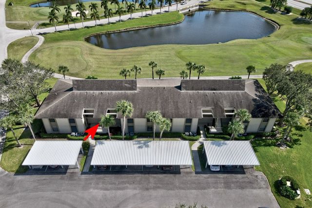 1 Plantation Drive 202, Vero Beach, FL 32966