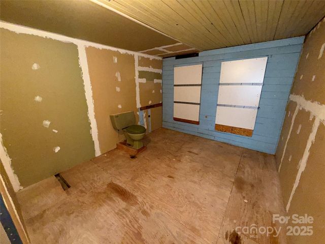 1445 33rd Street SW, Hickory, NC 28602