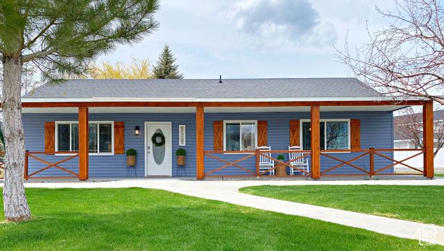 325 S 100 W, Garden City, UT 84028