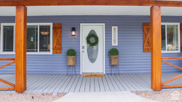 325 S 100 W, Garden City, UT 84028