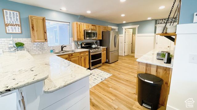 325 S 100 W, Garden City, UT 84028
