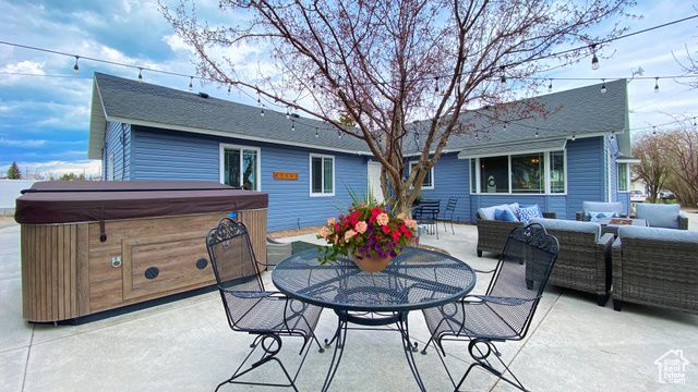 325 S 100 W, Garden City, UT 84028