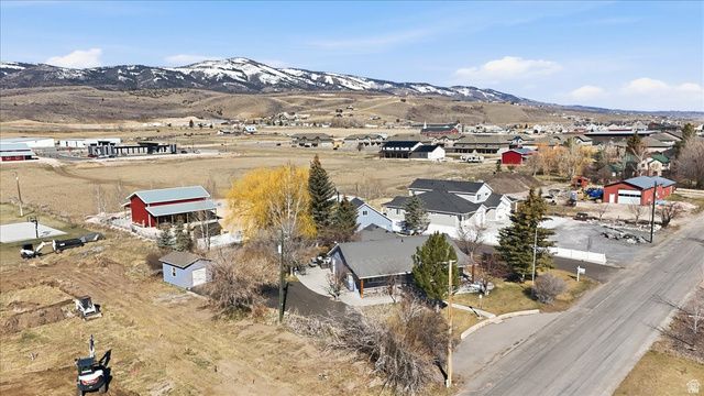 325 S 100 W, Garden City, UT 84028