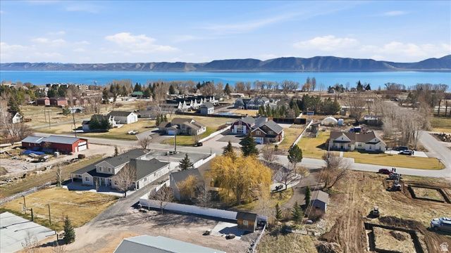 325 S 100 W, Garden City, UT 84028