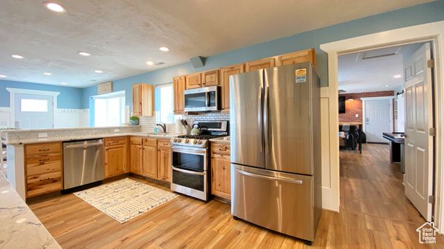 325 S 100 W, Garden City, UT 84028