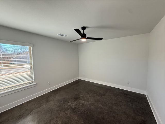 15 N Banner Avenue, Farmington, AR 72730