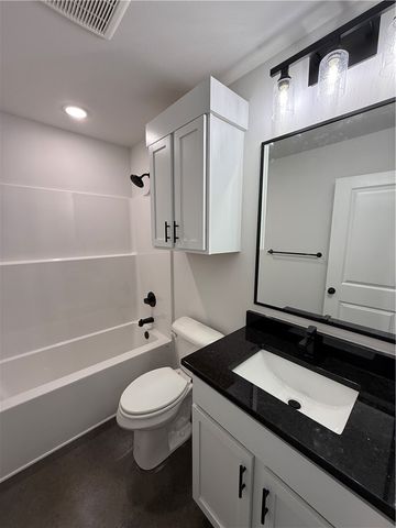 15 N Banner Avenue, Farmington, AR 72730