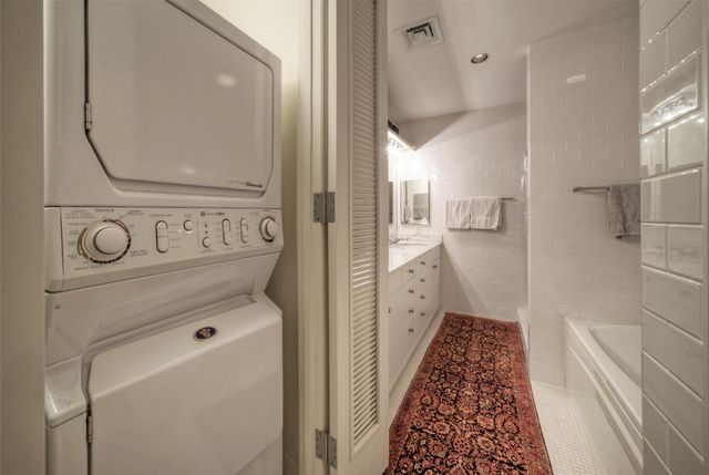 901 W 9th ST 1004, Austin, TX 78703