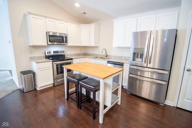 3404 Village Drive, Anderson, IN 46011