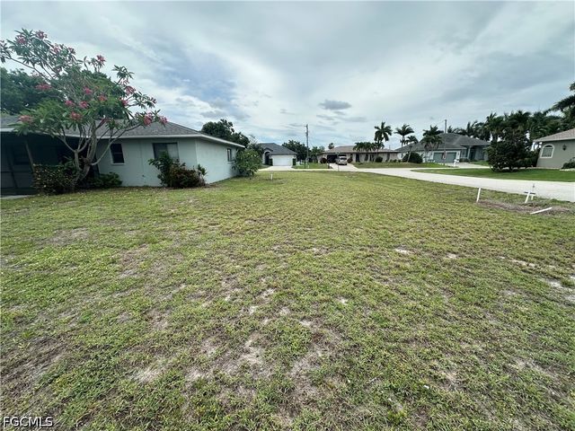3822 SW 5th PL, Cape Coral, FL 33914