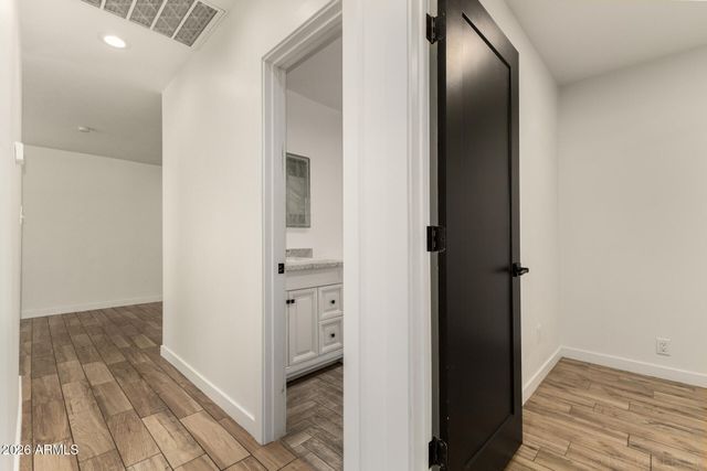 3213 E YALE Street, Phoenix, AZ 85008