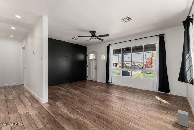 3213 E YALE Street, Phoenix, AZ 85008