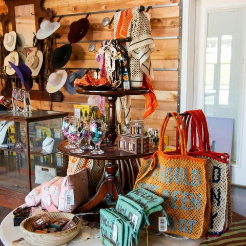 453 N Washington Street, Round Top, TX 78954