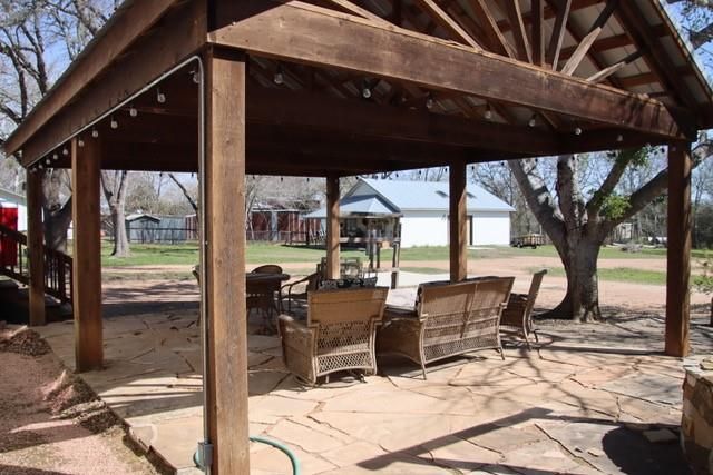 453 N Washington Street, Round Top, TX 78954