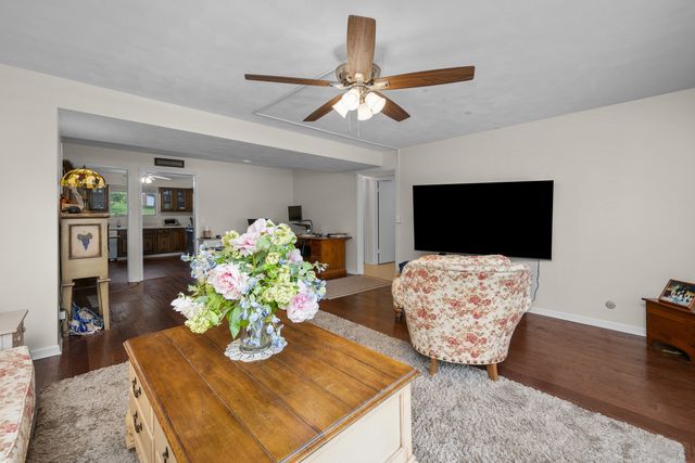 3717 35th Street 1, Moline, IL 61265