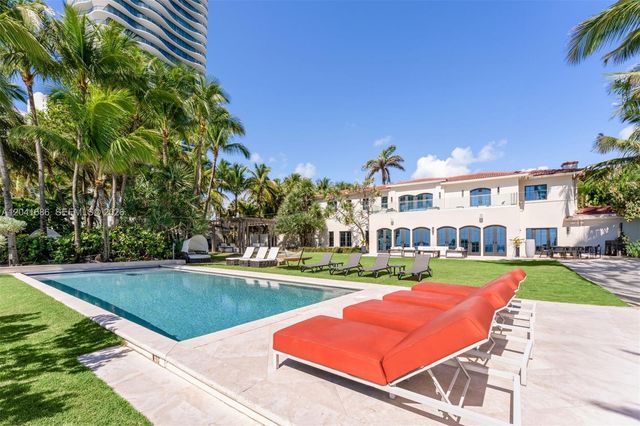 115 Ocean Boulevard, Golden Beach, FL 33160