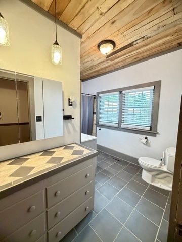 203 Bennett St, Decherd, TN 37324