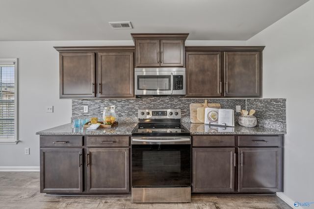 138 Heritage Way Drive, Toney, AL 35773