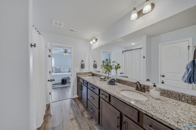 138 Heritage Way Drive, Toney, AL 35773